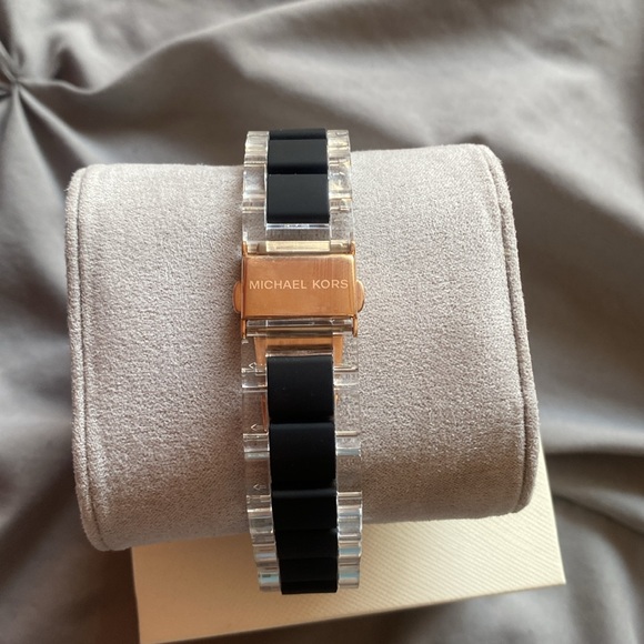 Dial Watch - Picture 3 of 4